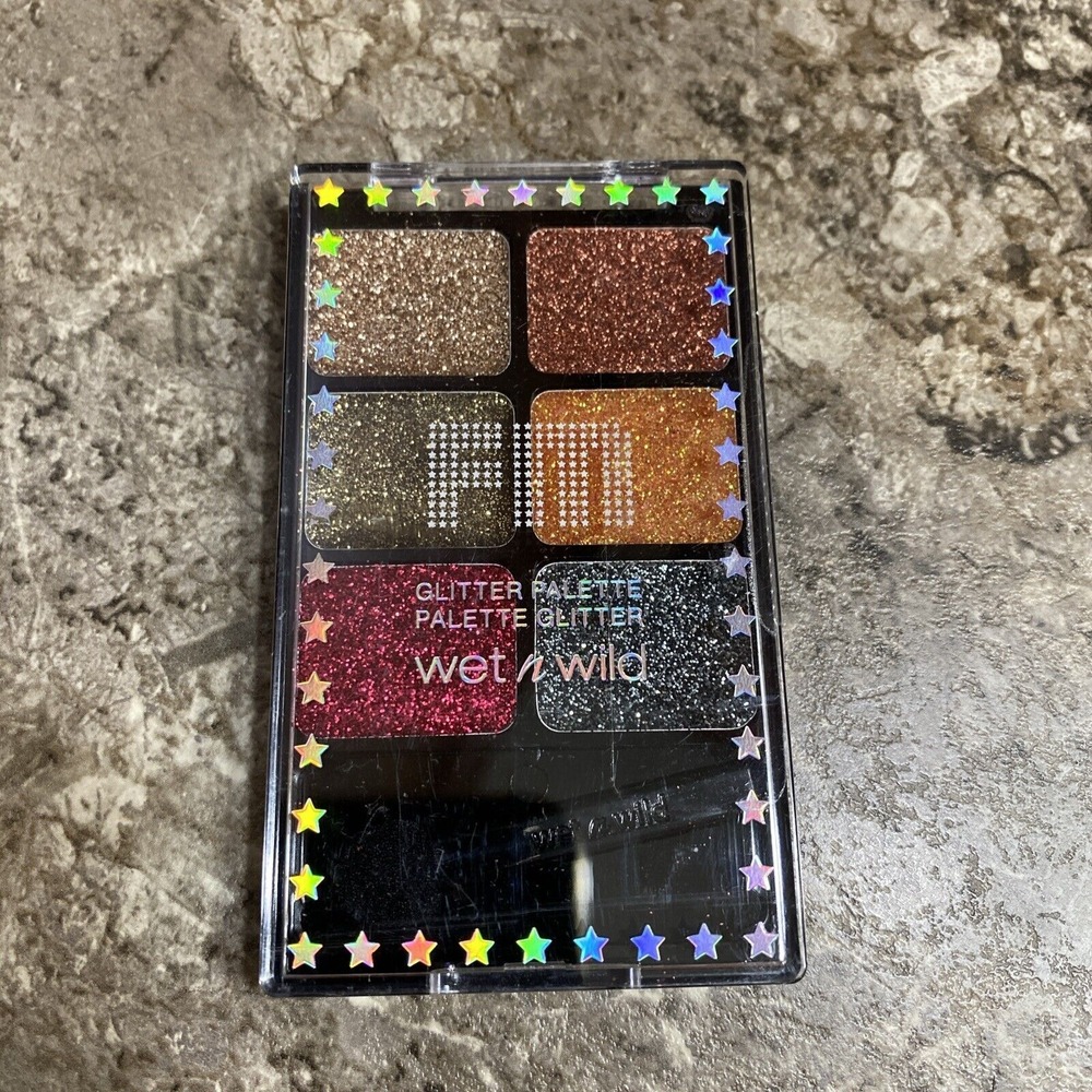Wet n wild Fantasy Makers Halloween Glitter Eyeshadow Palette Horrorscope